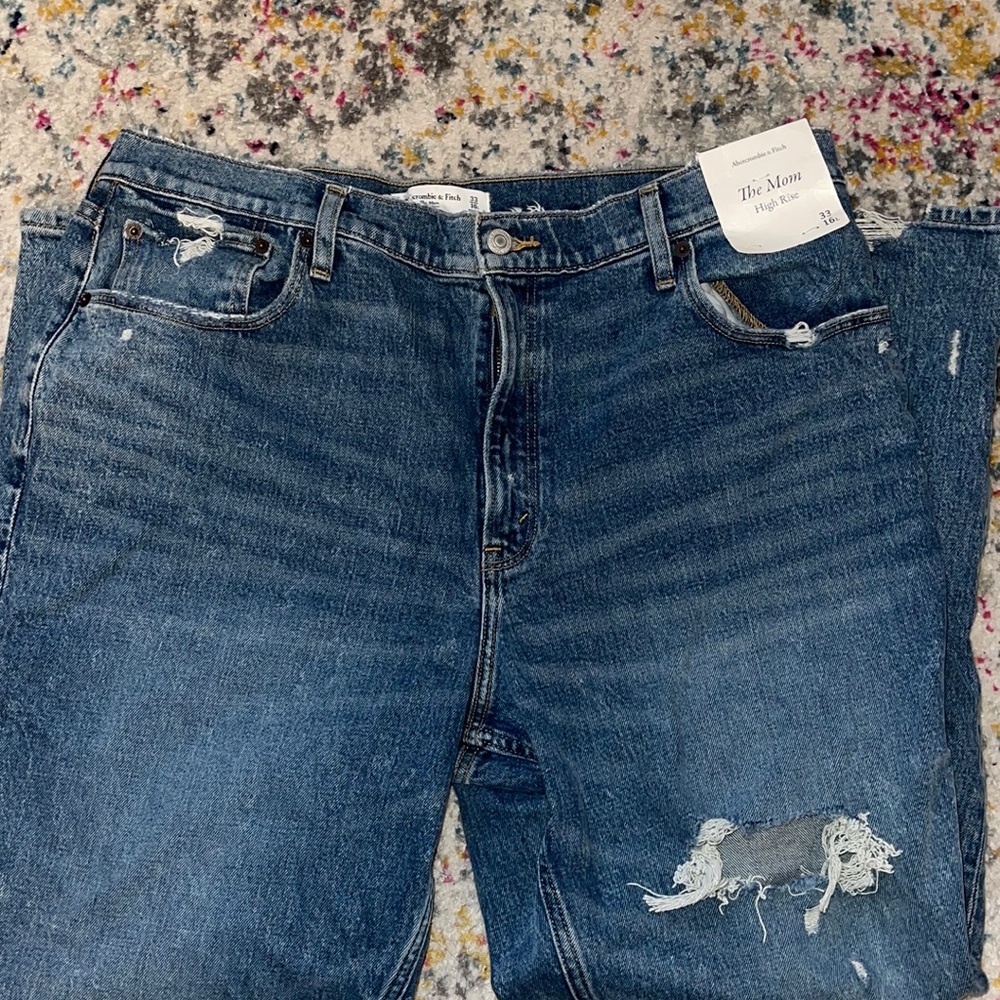 BRAND NEW ABERCROMBIE JEANS